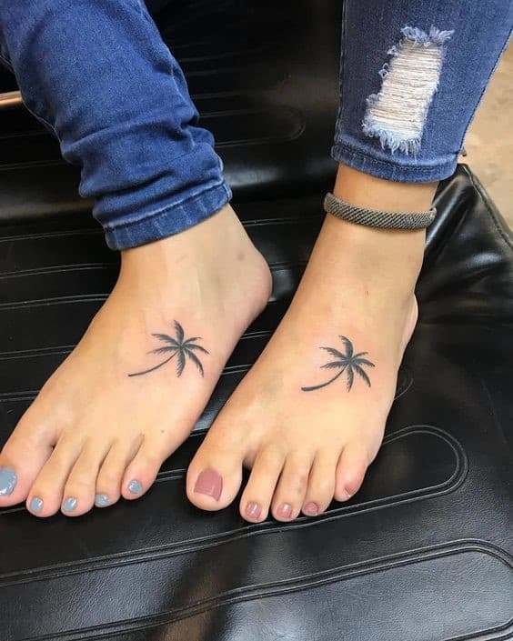 Tatuaje de pie de palmera 1
