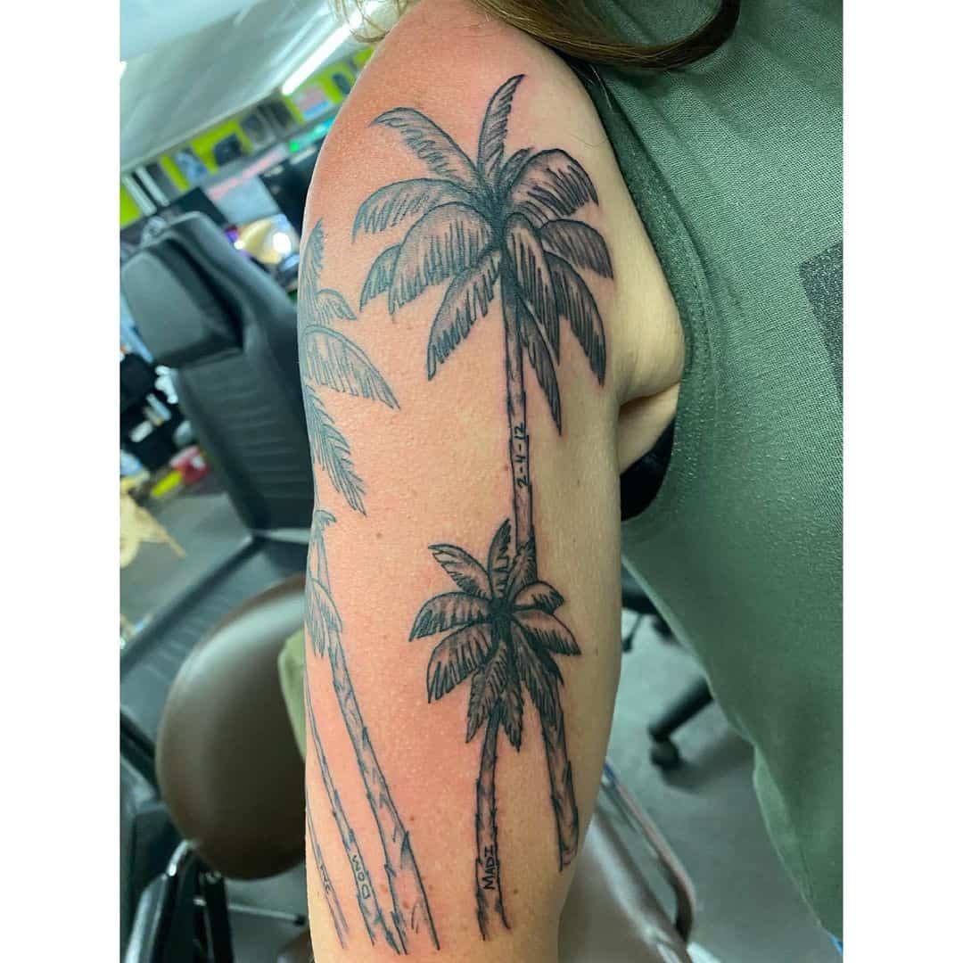 Manga del tatuaje de la palmera 3