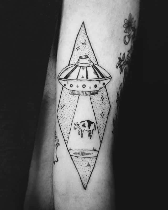 Historias de ovnis en tatuajes alienígenas 1