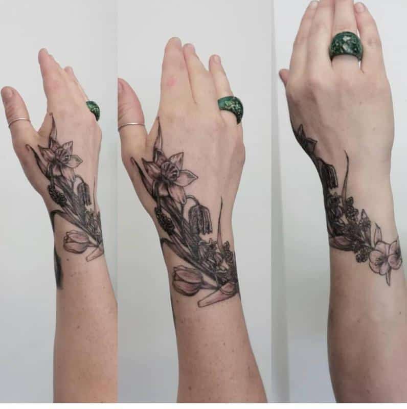 Tatuaje de muñeca y mano 1