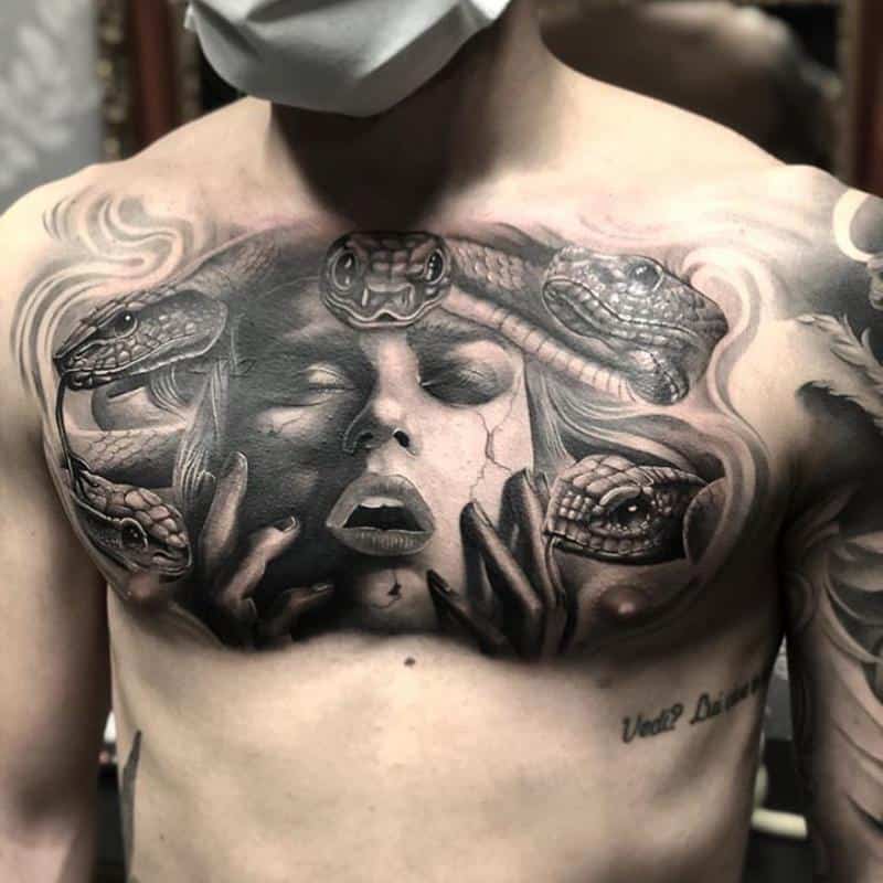 Tatuaje erótico de Medusa 2