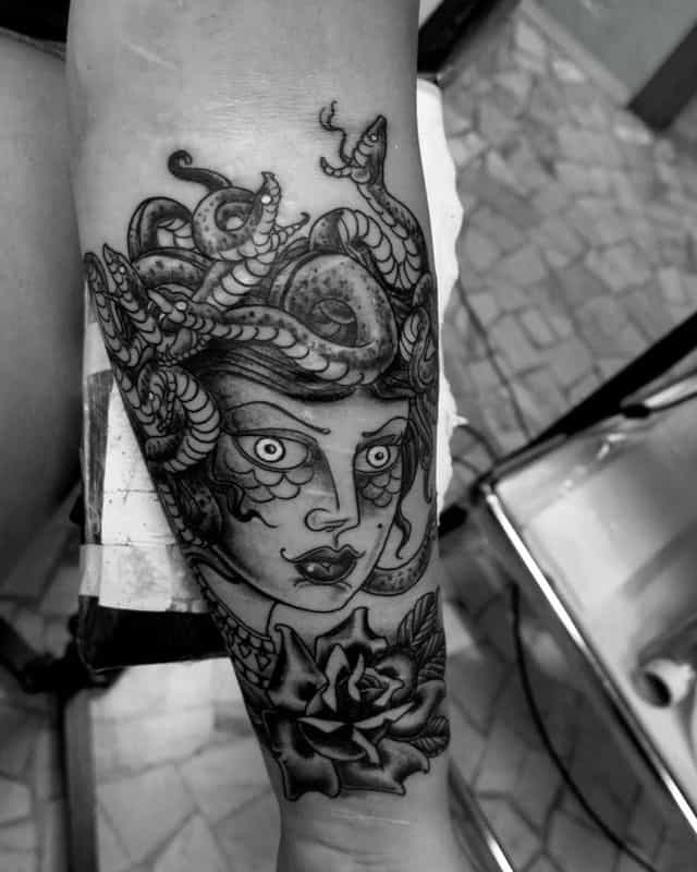 Medusa sombría tatuaje 1