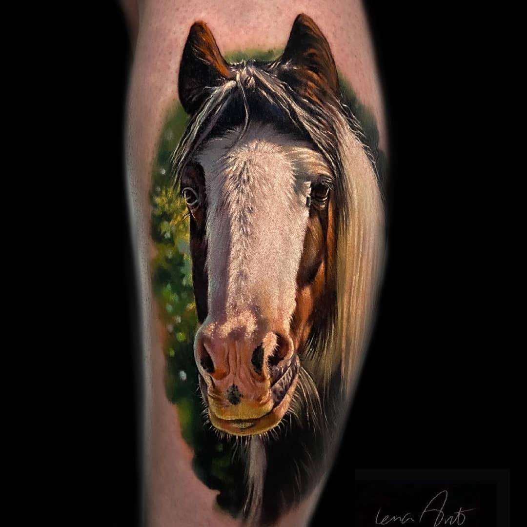 Ideas realistas del tatuaje del caballo