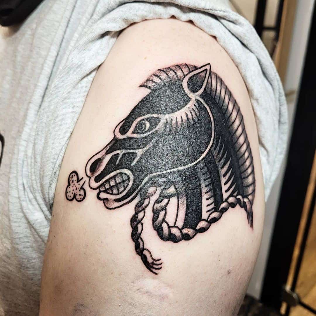 Pequeña idea divertida del tatuaje del caballo