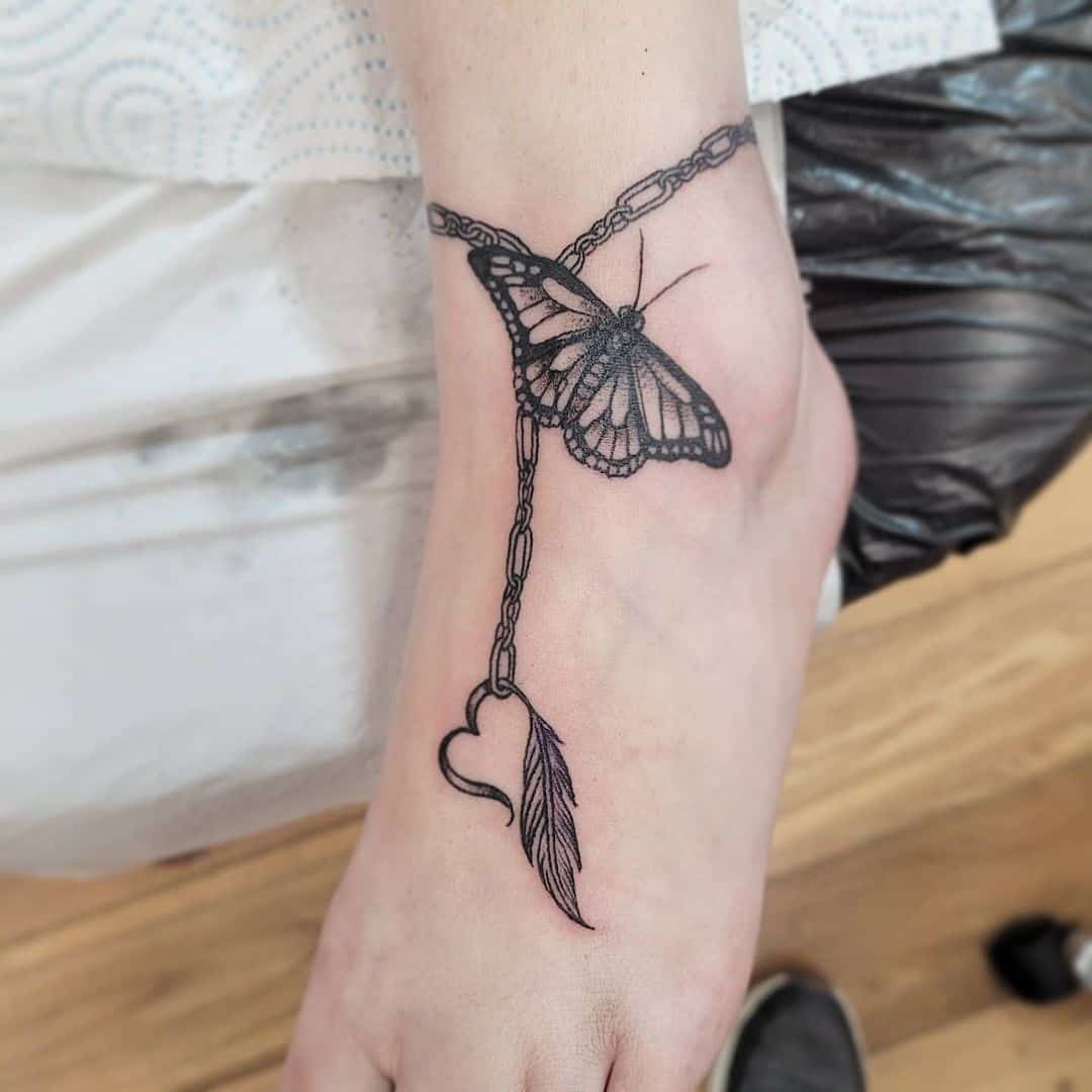 Tatuaje de pulsera de tobillo de pierna de mariposa 