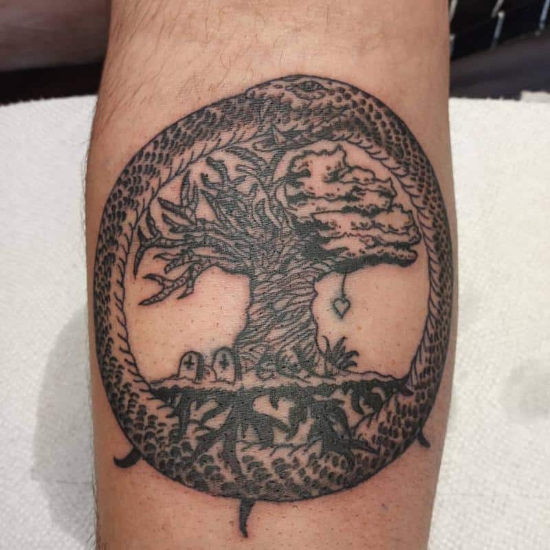 tatuaje del arbol de la vida ouroboros 4