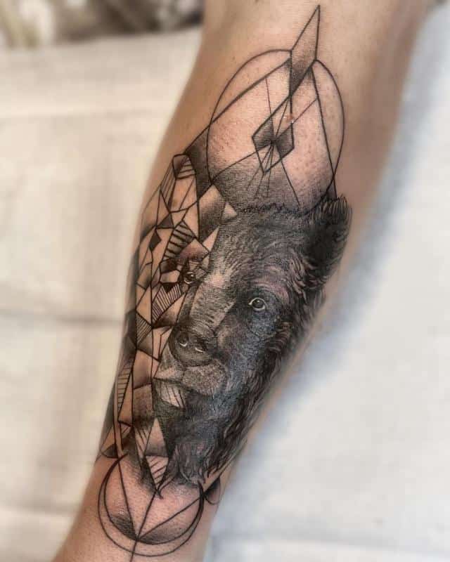 Tatuaje de oso de forma geométrica 1
