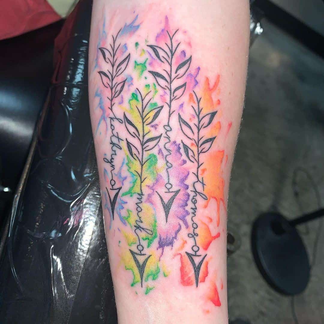 Tatuaje De Flechas De Colores