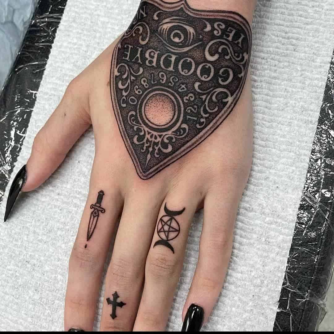 Tatuaje de la tabla Ouija 1