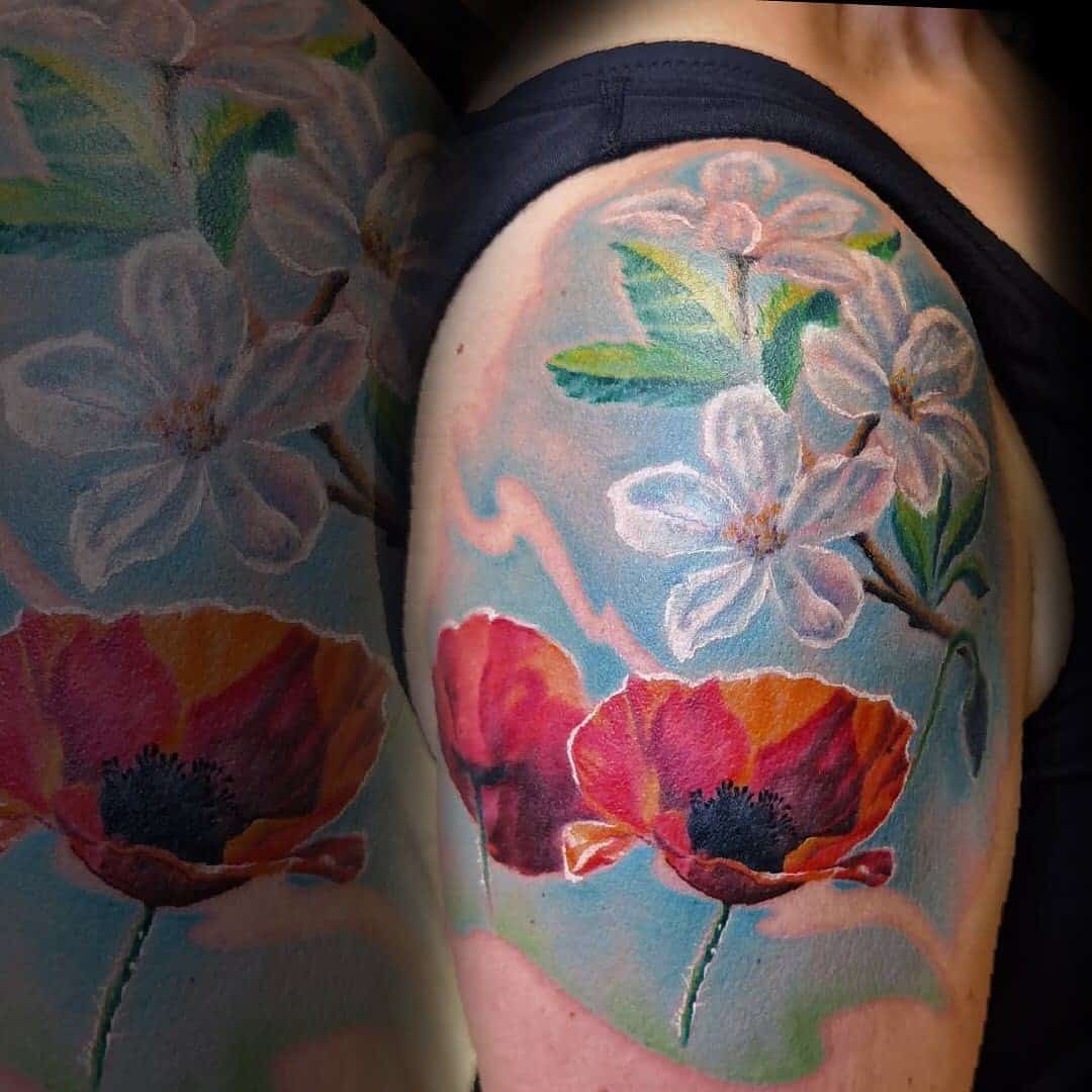 Manga de tatuaje de flor de amapola