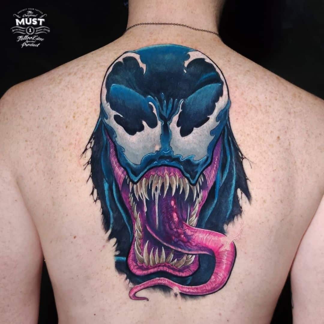Tatuaje de veneno en la espalda 2