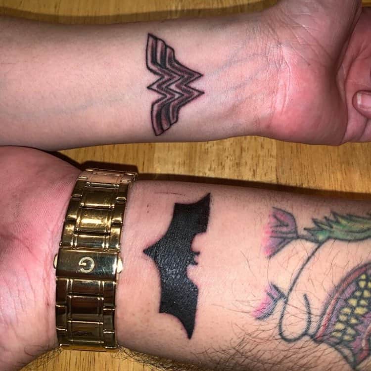 Tatuajes de superhéroes hermano y hermana 2