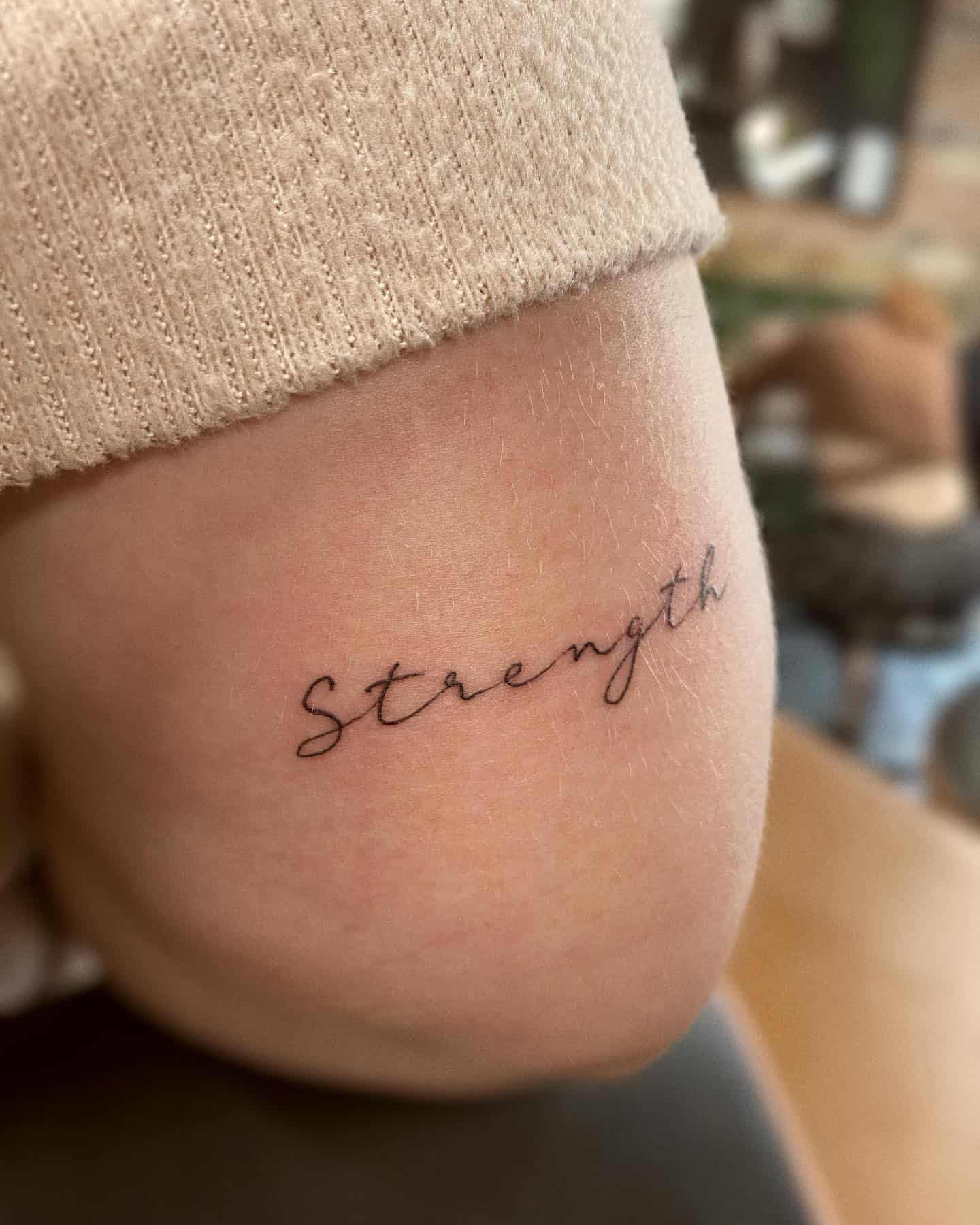 Tatuaje de una sola palabra 2