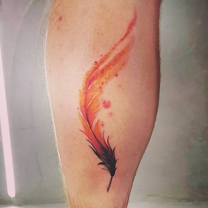 Tatuaje de pluma de fénix 2
