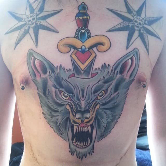 Lobo esternón tatuaje 2