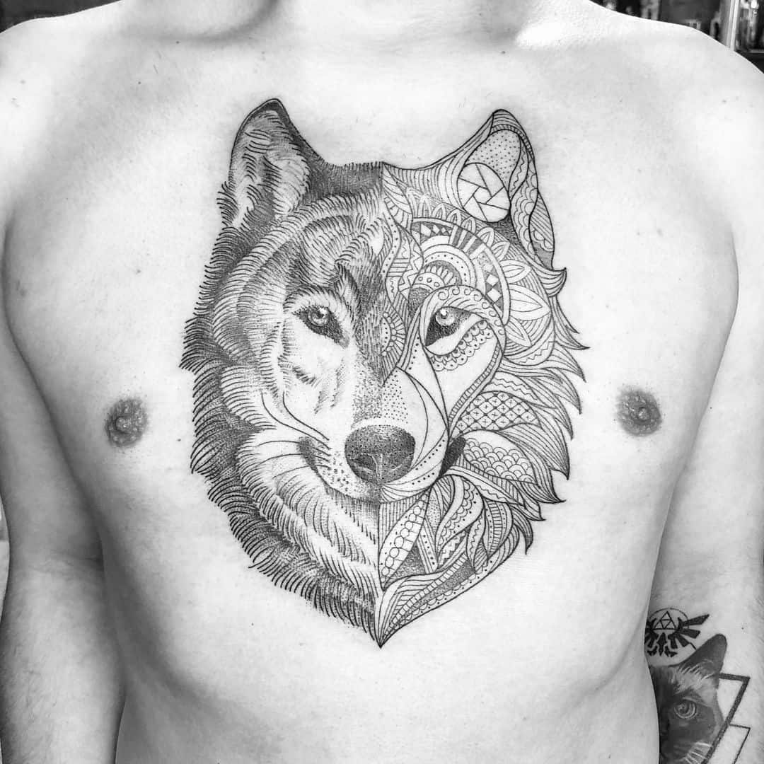 Lobo esternón tatuaje 1