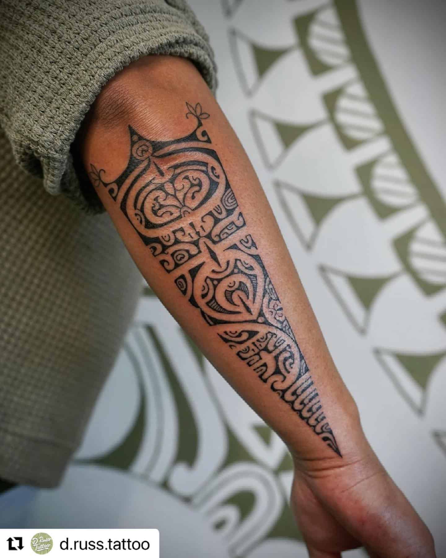 Diseños tribales del tatuaje del antebrazo 1