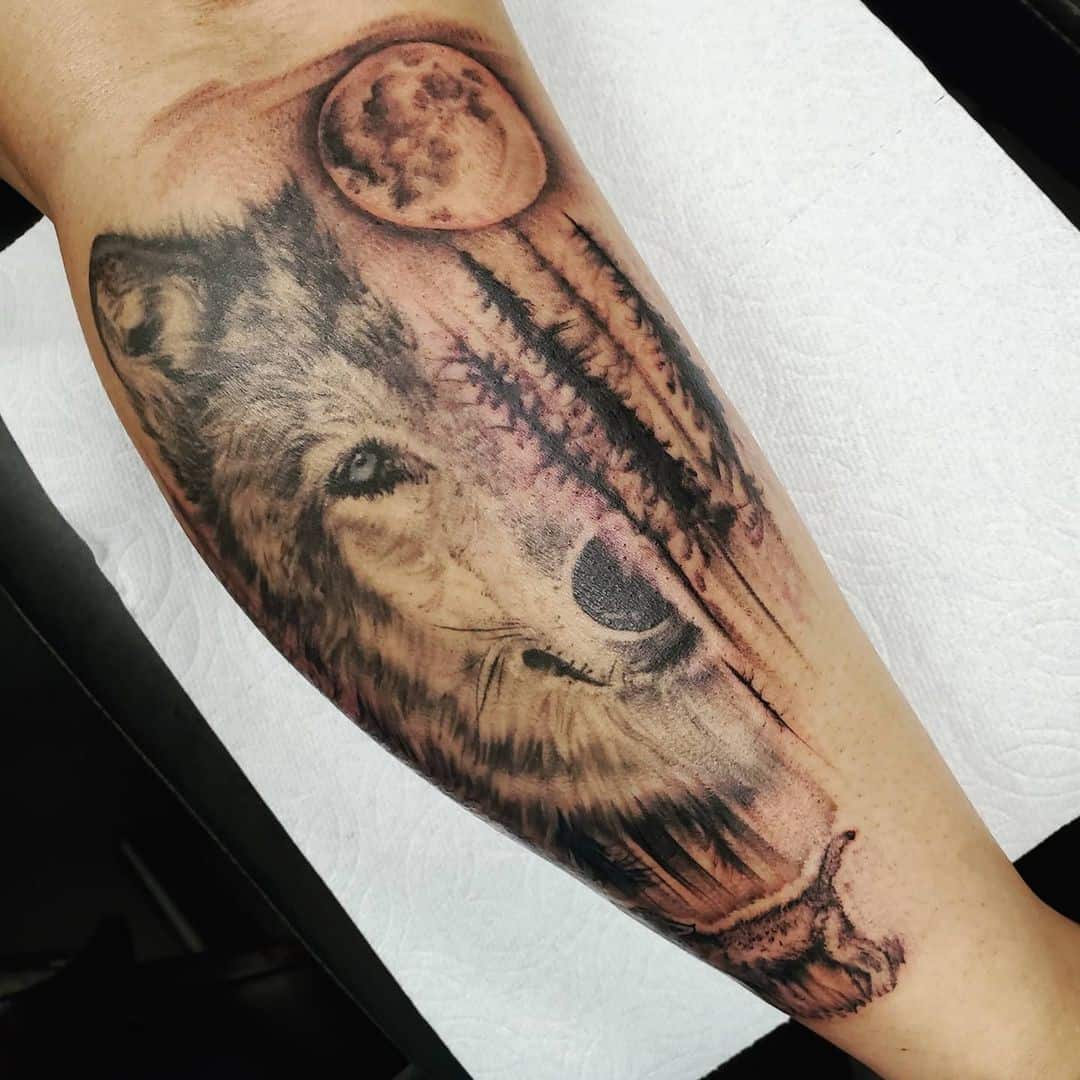 Tatuaje de becerro de lobo 