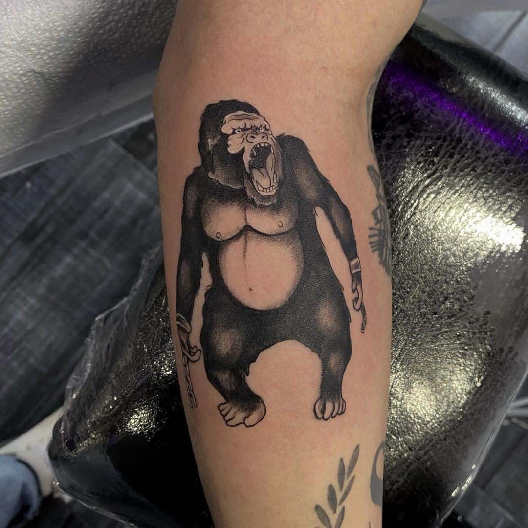 Idea de tatuaje de King Kong pequeña y aterradora