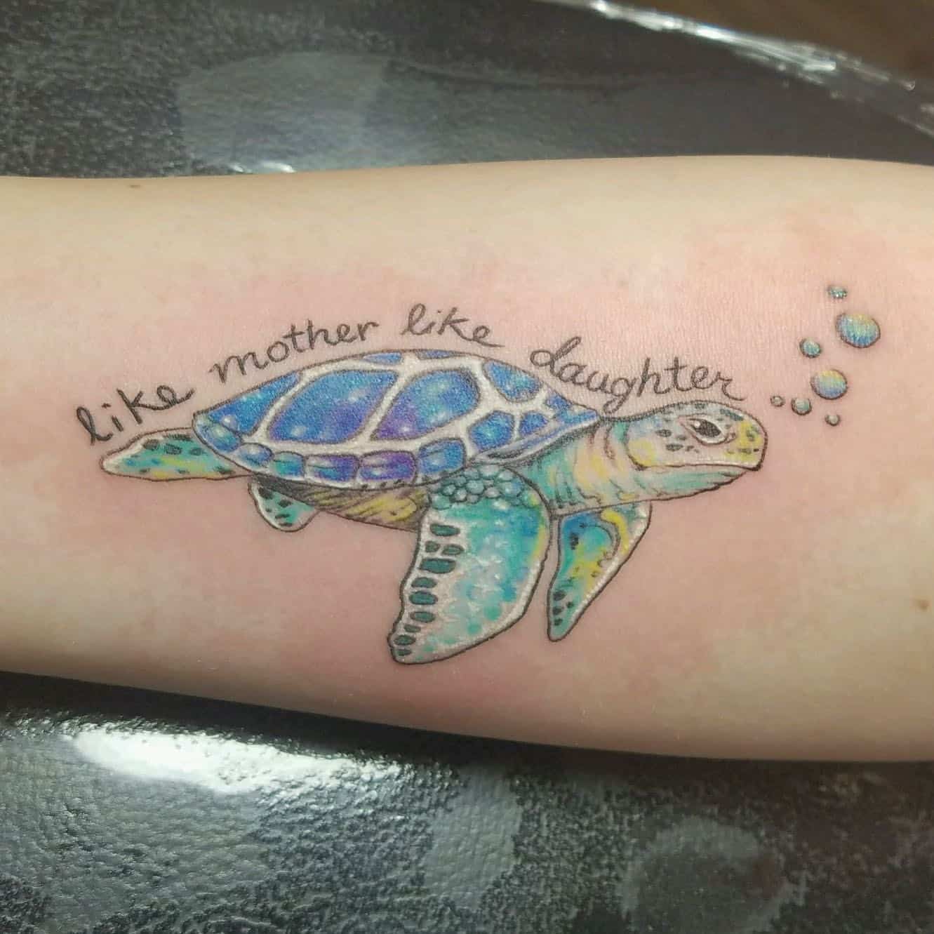 Tatuajes de tortugas con eslogan 3