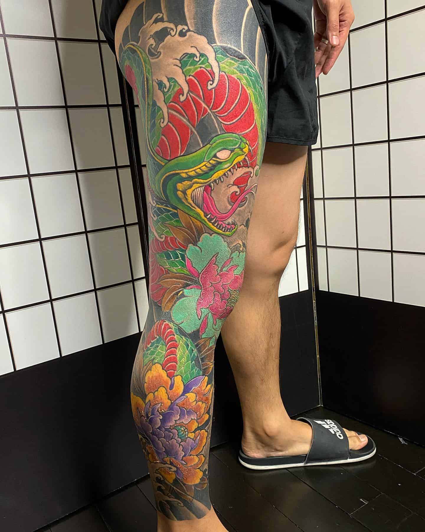 Tatuaje de manga de pierna de flor japonesa 3