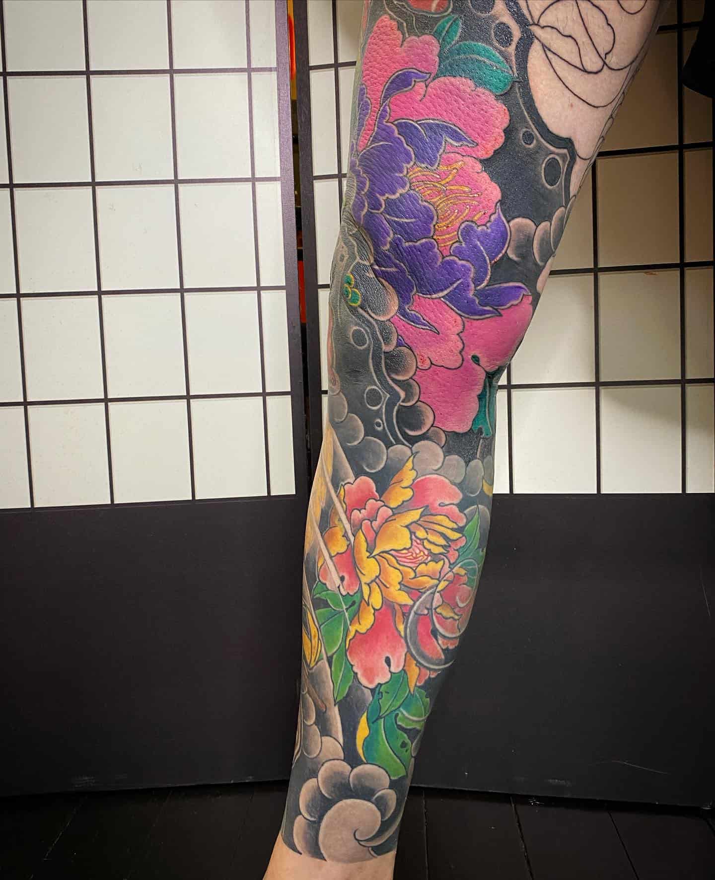 Tatuaje de manga de pierna de flor japonesa 4