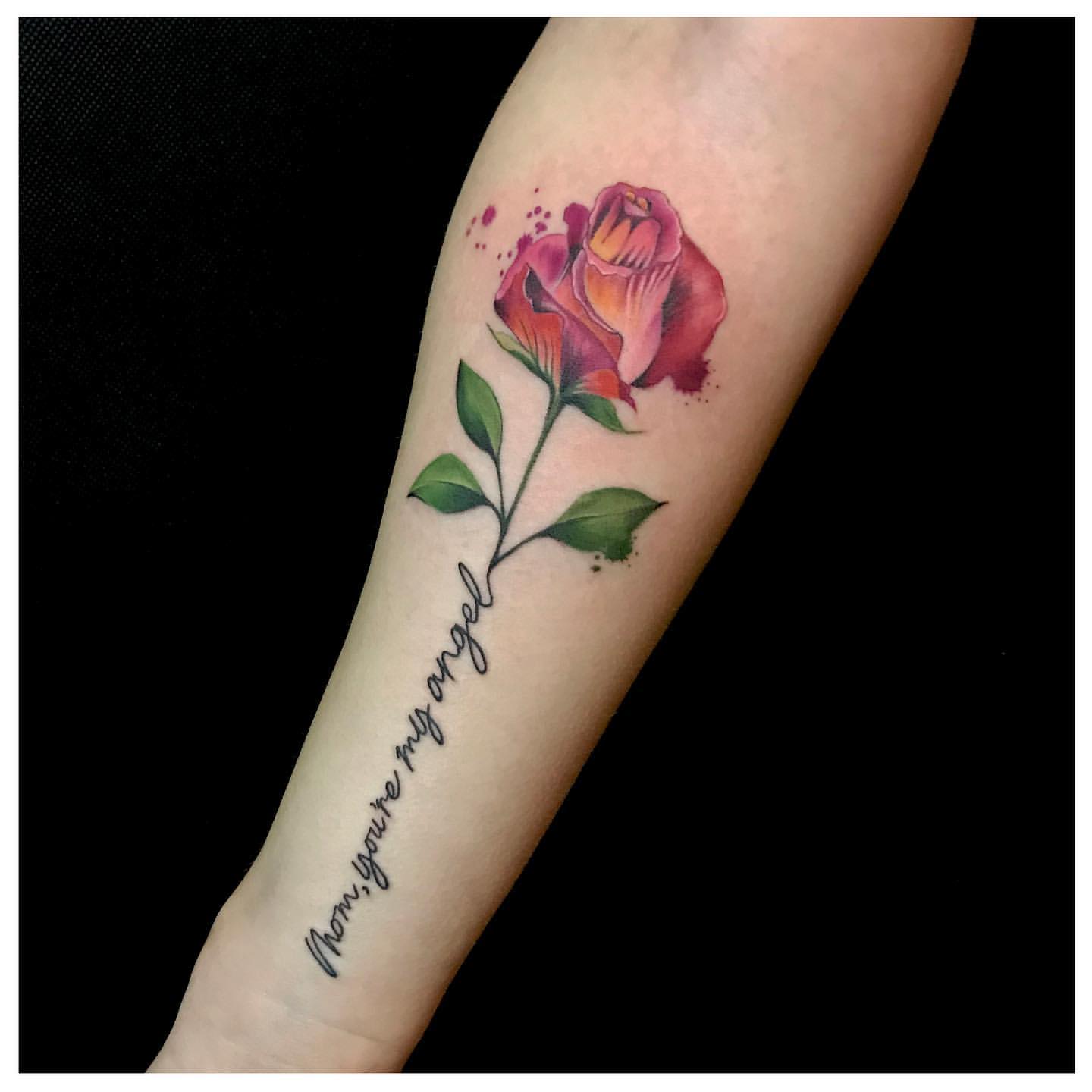 Tatuajes de rosas en acuarela 1