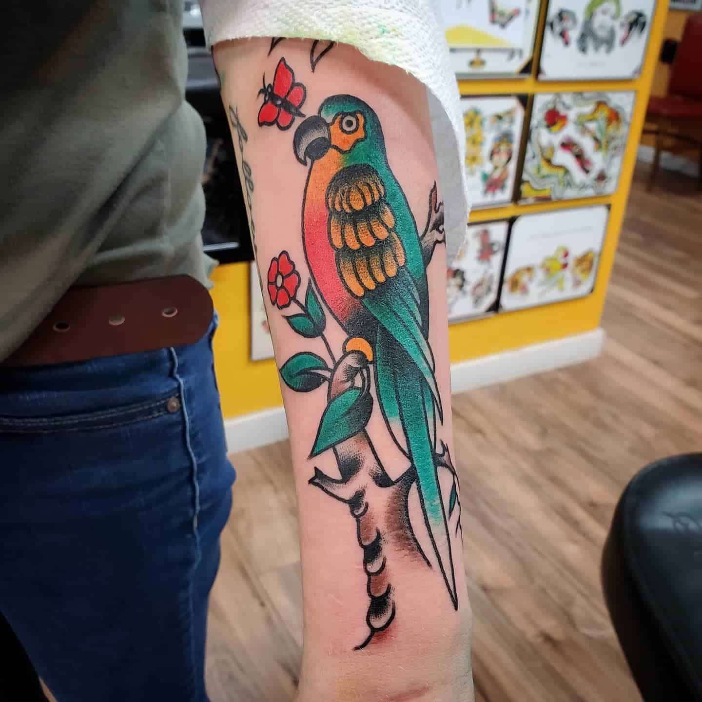 Significado de los tatuajes de loros 2