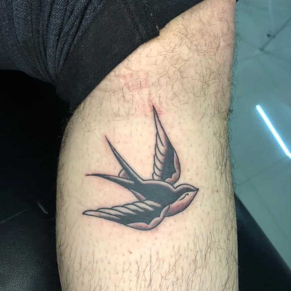 Significado del tatuaje de golondrina 3