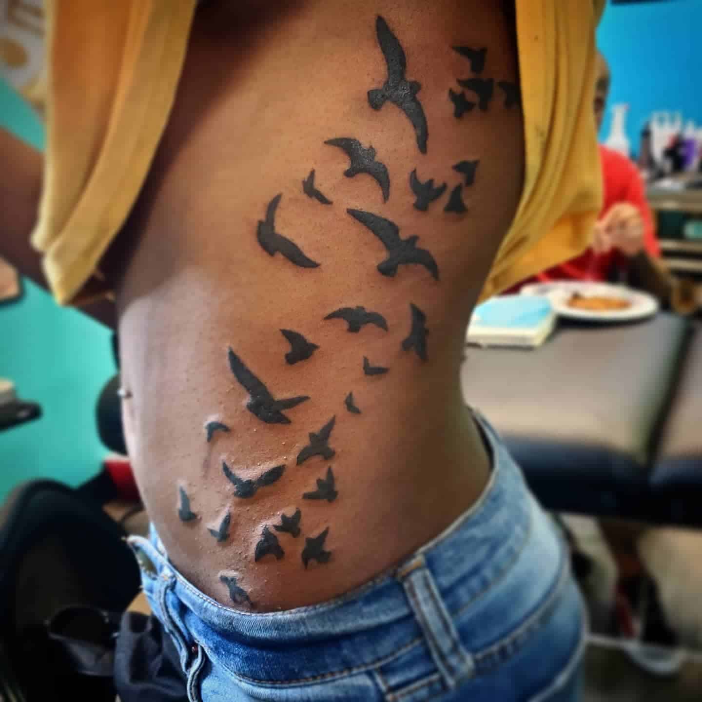 ¿Qué significan los tatuajes de aves voladoras 1