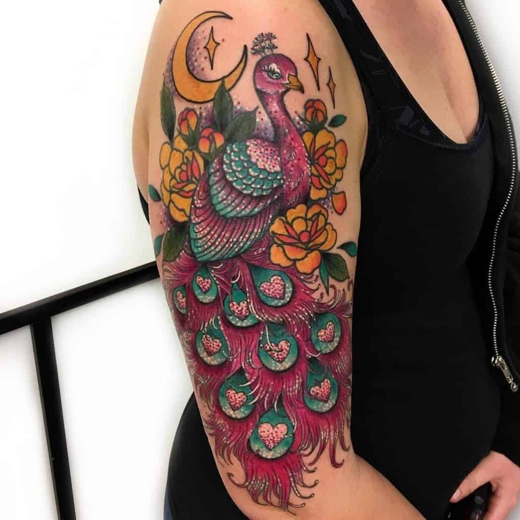 Diseños de tatuaje de pavo real rosa 