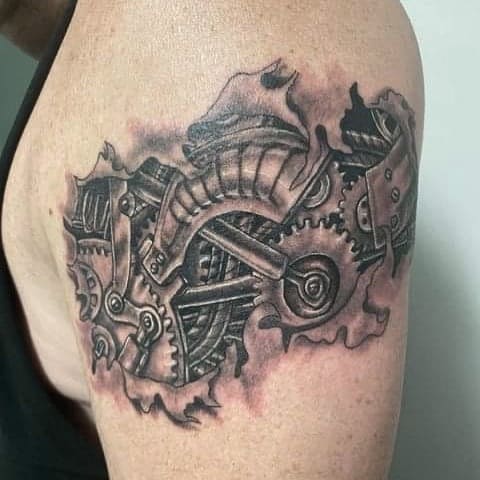 Tatuaje de diseño atrevido que envejece bien 1