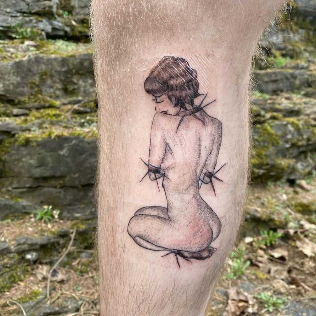 Tatuaje de diseño audaz que envejece bien 4