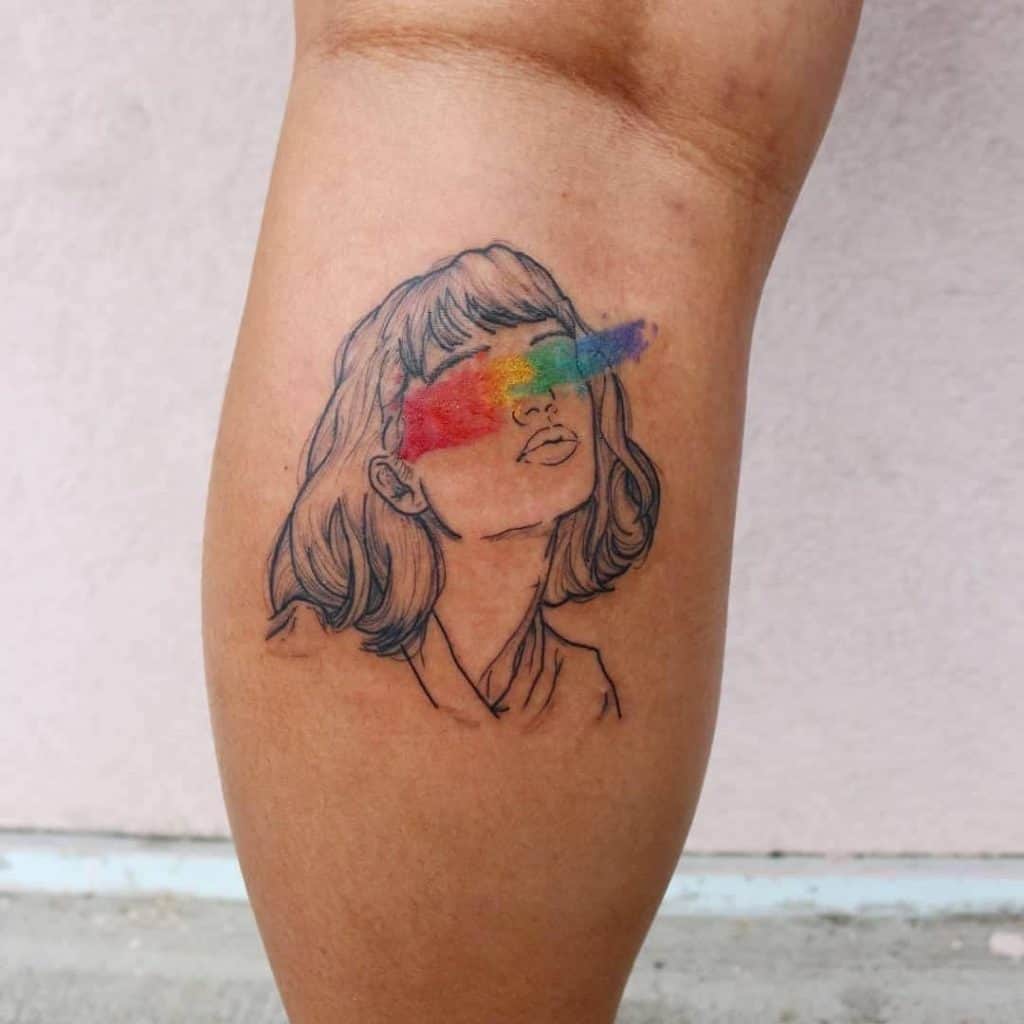 Tatuaje de colores del arco iris en la pierna y la pantorrilla 