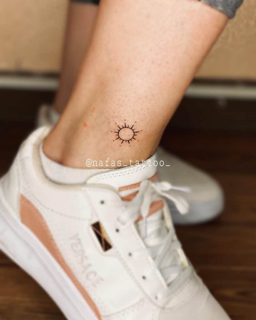 Tatuaje de sol con grandes significados 1