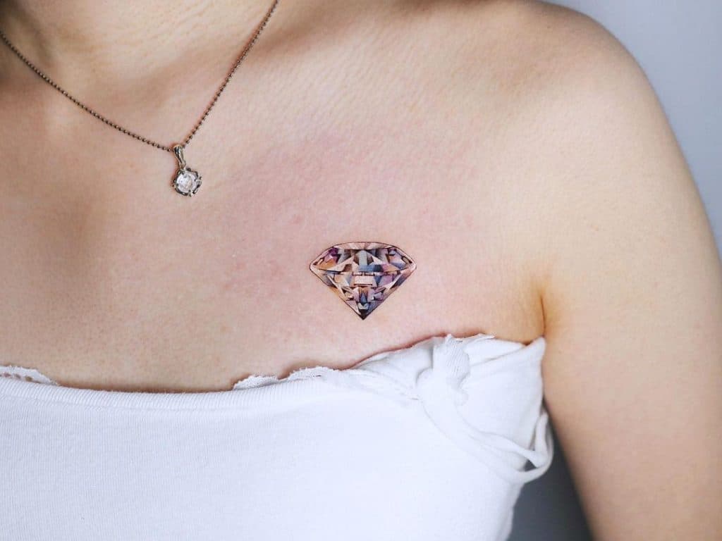 Tatuaje de diamante con grandes significados 2