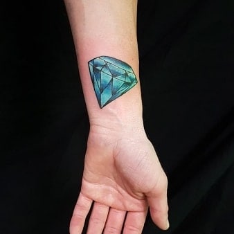 tatuaje de diamante azul 3