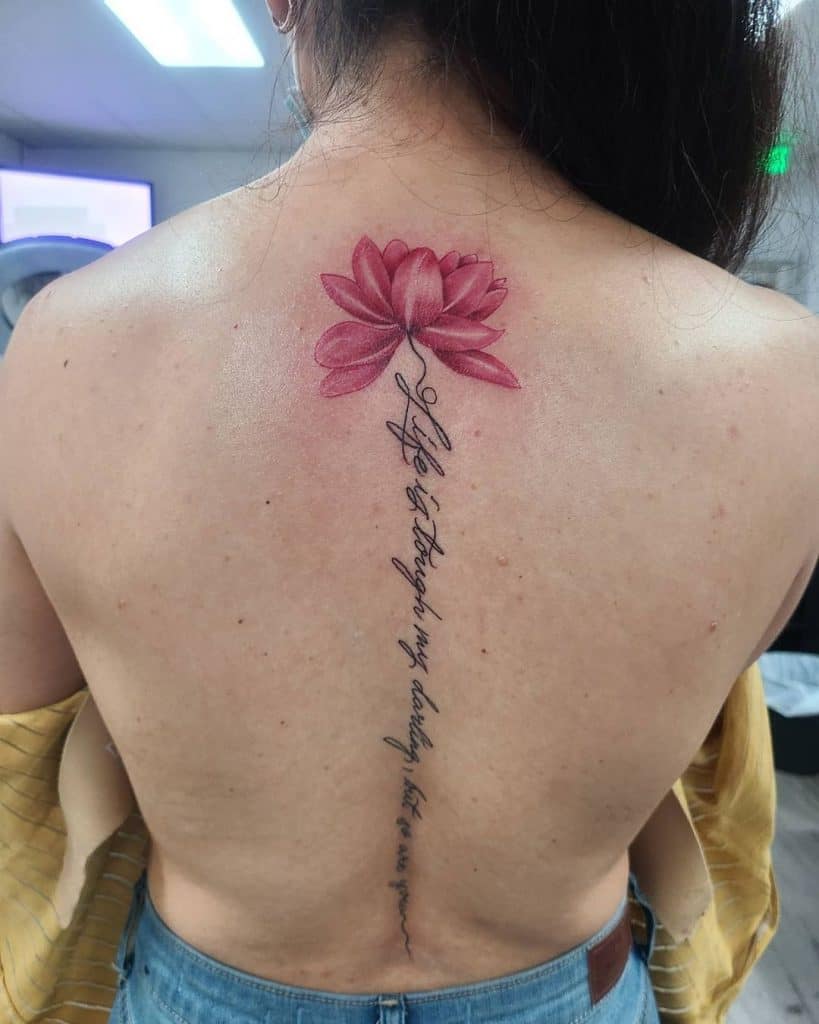 tatuaje de flor de loto 2