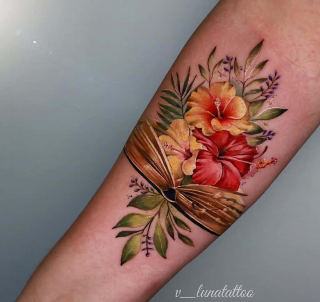tatuaje de flor de hibisco 2