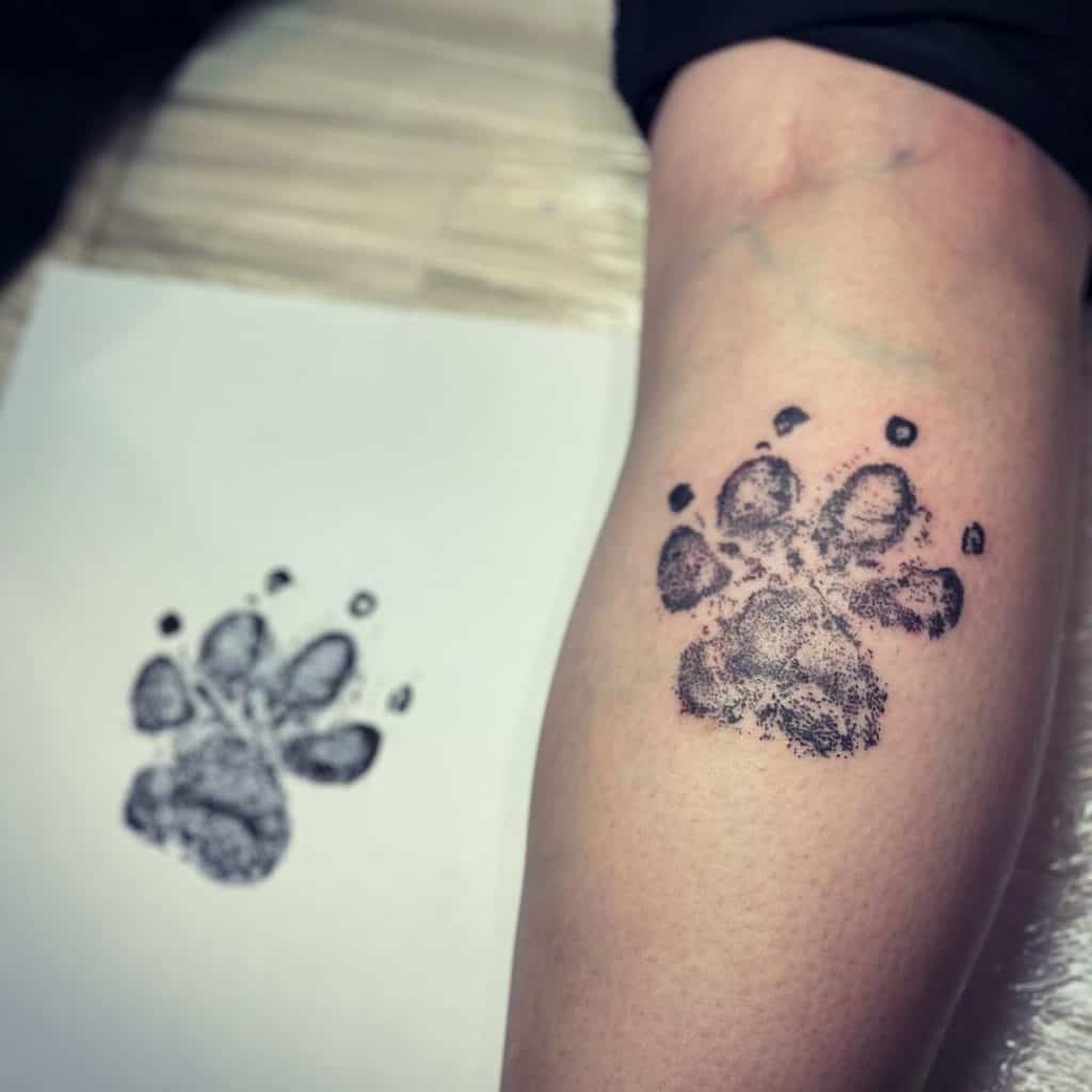 Tatuaje conmemorativo de mascotas 1