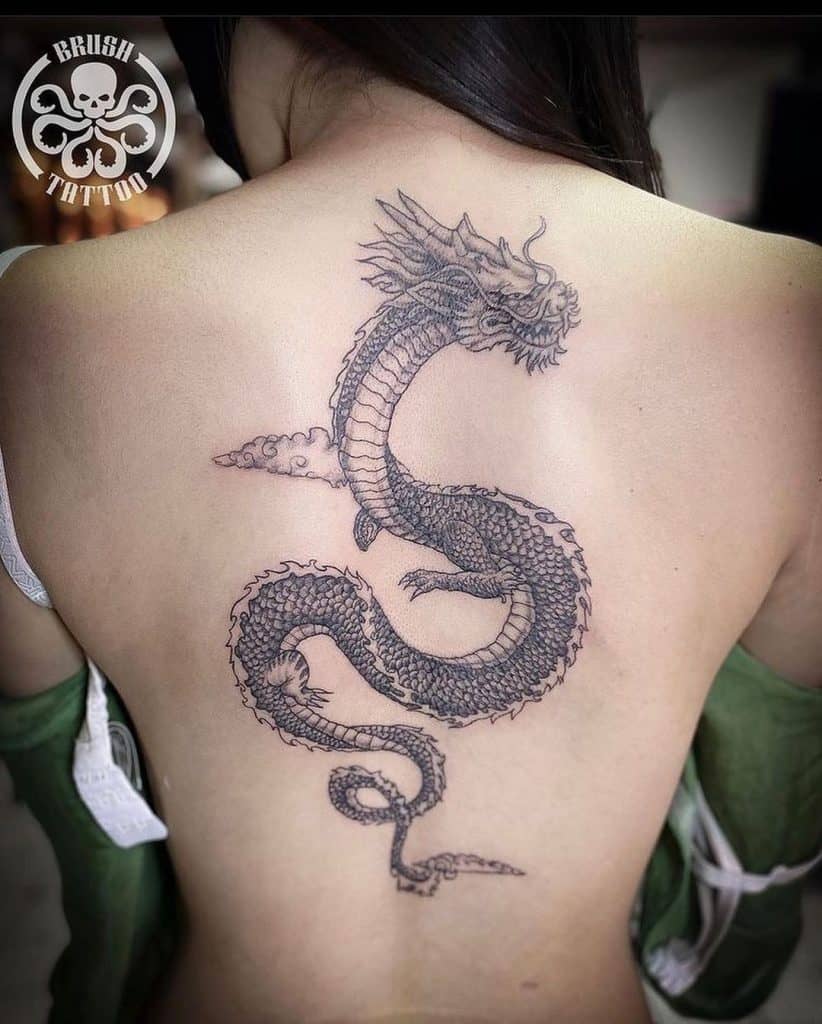 Por qué da mala suerte tener un tatuaje de dragón sin terminar 1