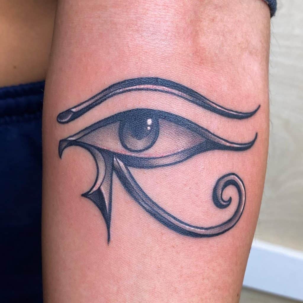 Ojo de Horus tatuaje 2