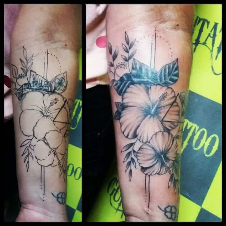 tatuaje de flor de hibisco 1