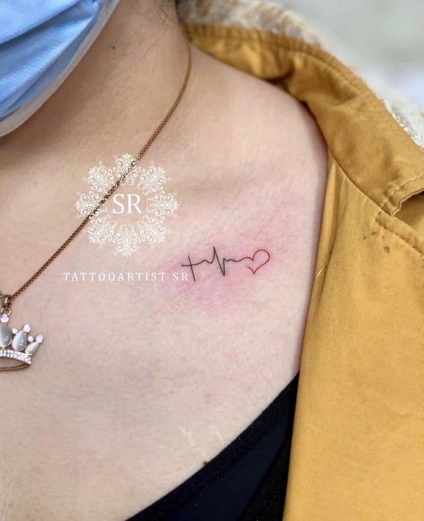 Tatuaje minimalista del latido del corazón 2