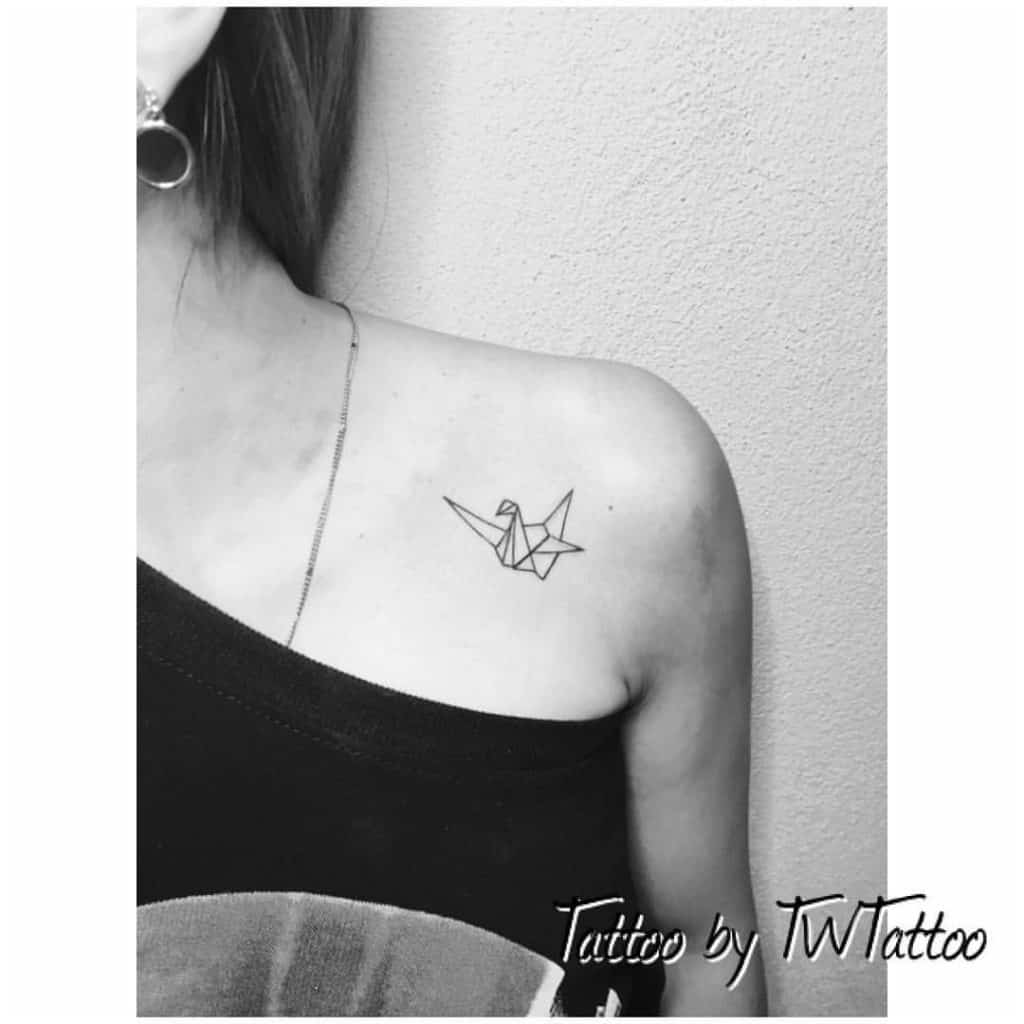 Tatuaje de pájaro de papel 3