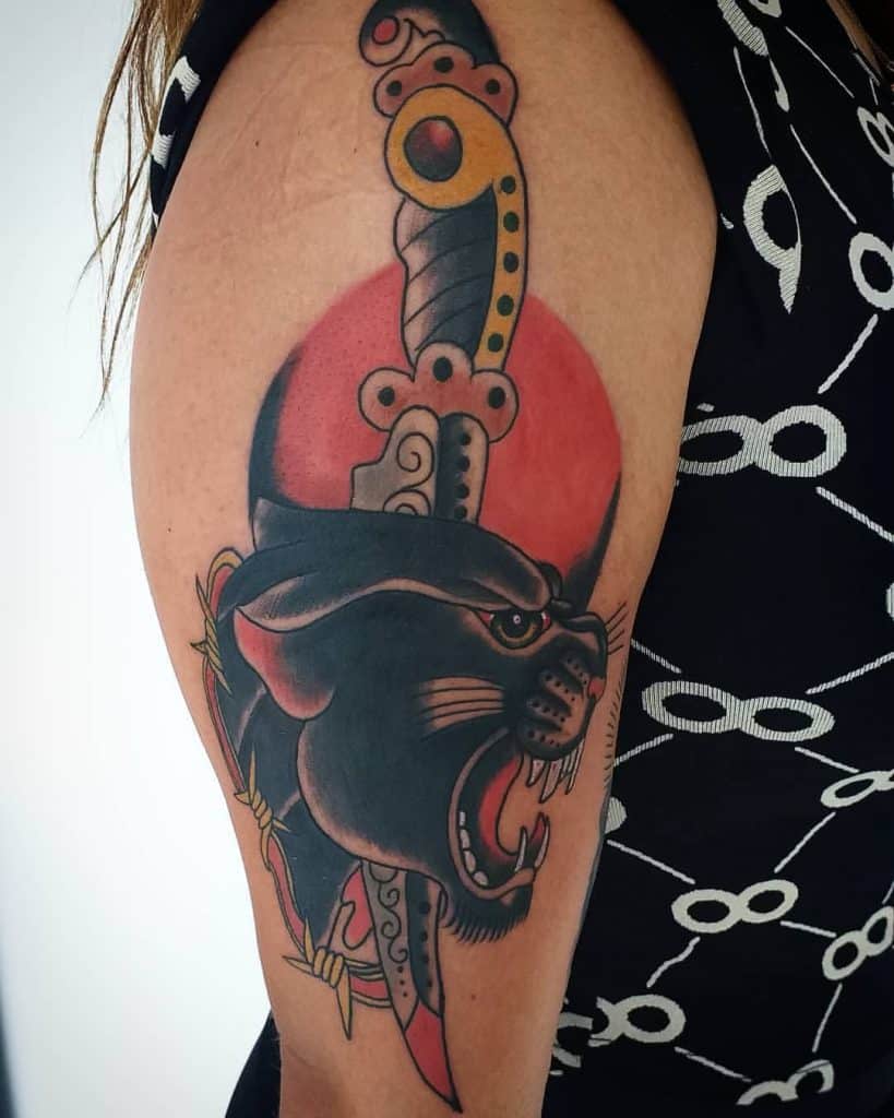 Tatuaje de pantera de la edad media