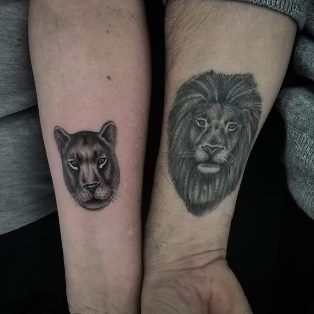 Tatuaje de león y tigre inspirado en animales