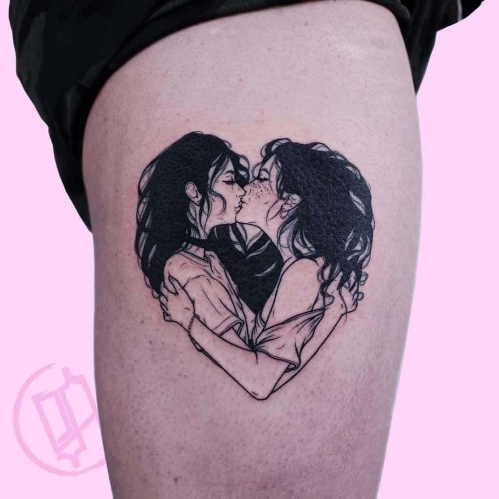 Pareja Besándose Amor Tatuaje 