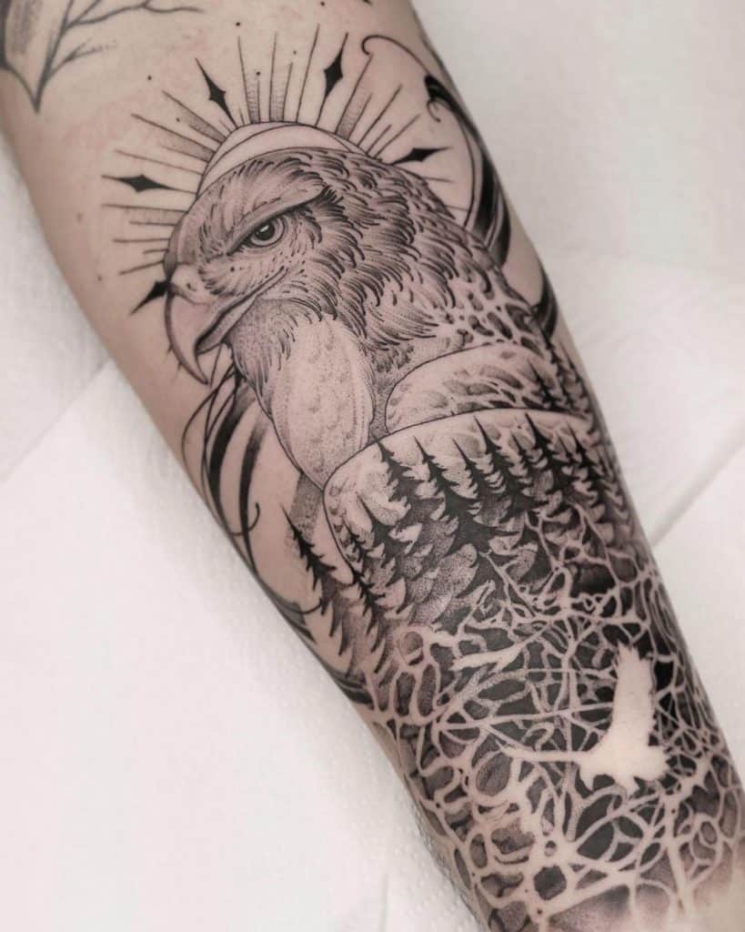 Diseños de tatuajes de águila Idea inspirada en el bosque 