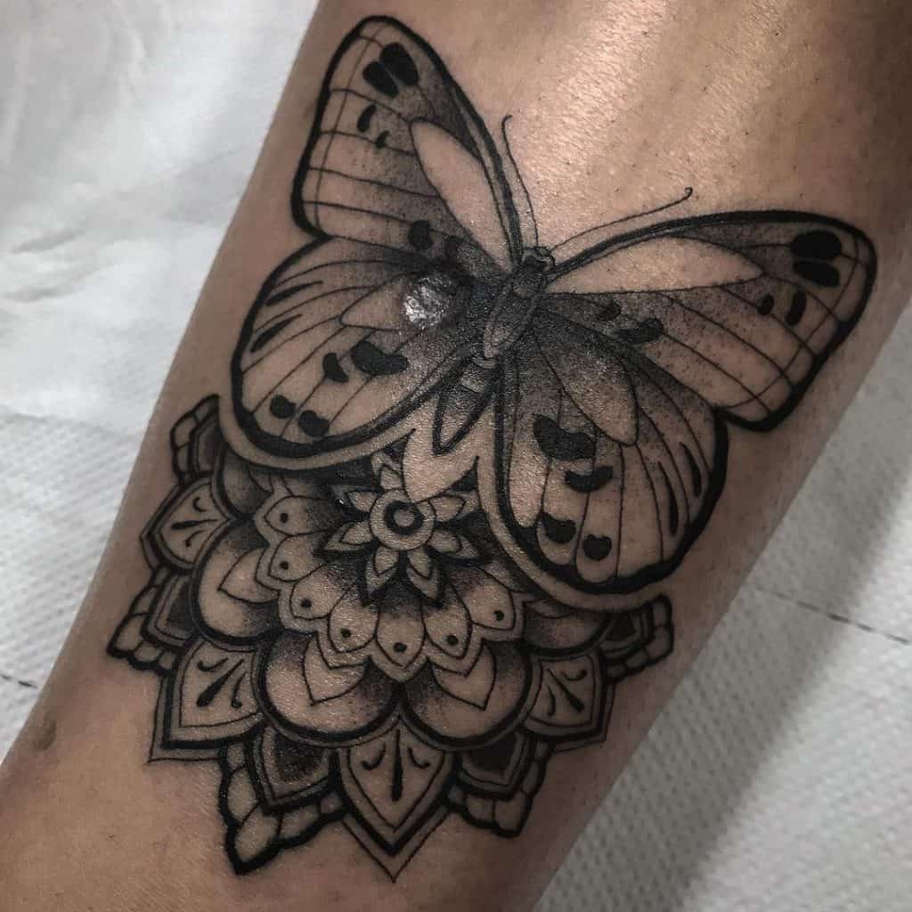 Tatuajes de mariposas de la libertad 2